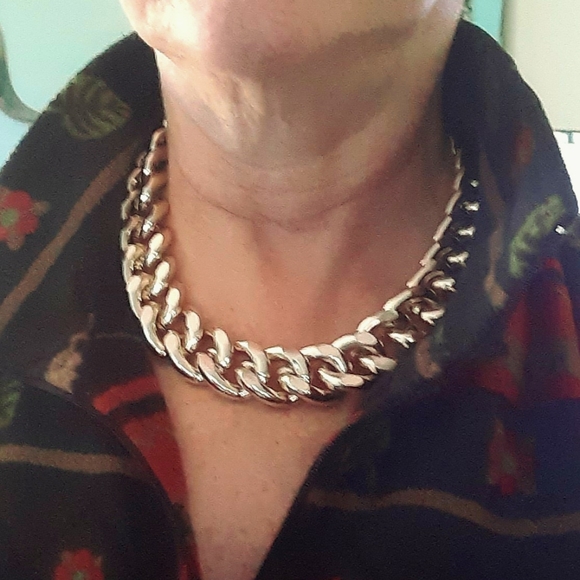 Jewelry - Goldtone Large Link Chain Necklace 17 inch